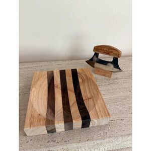 NWOT Ulu Knife Set with Chopping Bowl